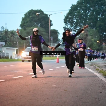 Runner Photo 8302454