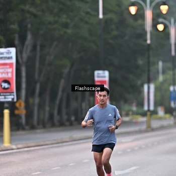 Runner Photo 8302458