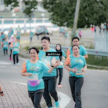 Runner Photo 8302460