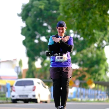 Runner Photo 8302476