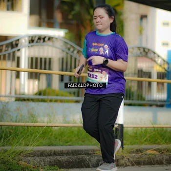 Runner Photo 8302496