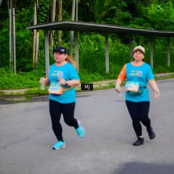Runner Photo 8302535