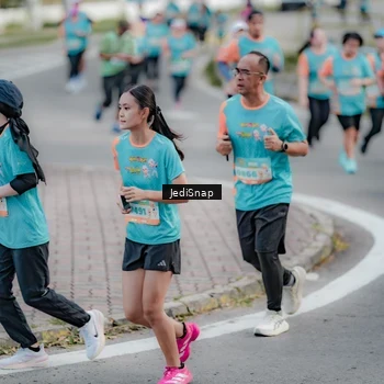 Runner Photo 8302540