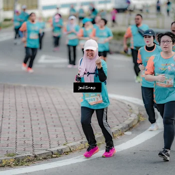 Runner Photo 8302568