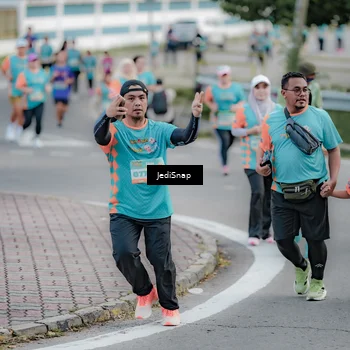 Runner Photo 8302602