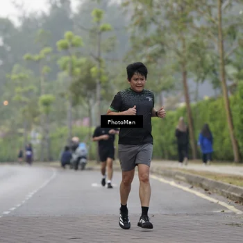 Runner Photo 8302606