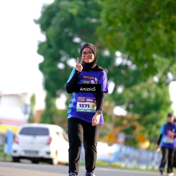 Runner Photo 8302619