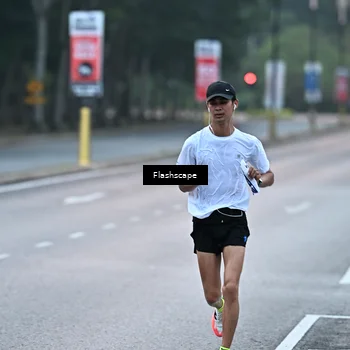 Runner Photo 8302626