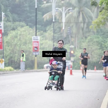 Runner Photo 8302649