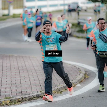 Runner Photo 8302660