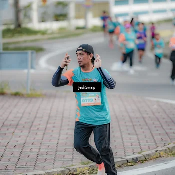 Runner Photo 8302668