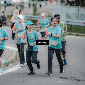 Runner Photo 8302674