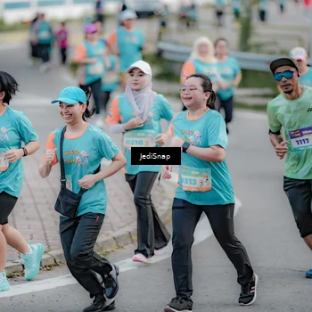 Runner Photo 8302685