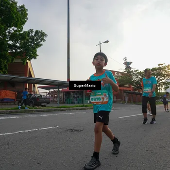 Runner Photo 8302694