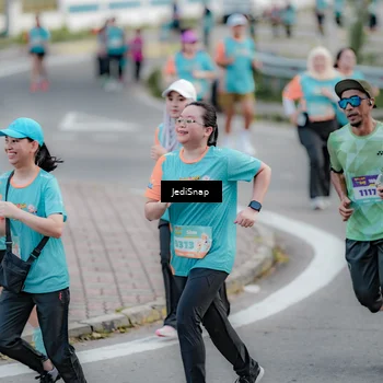 Runner Photo 8302733