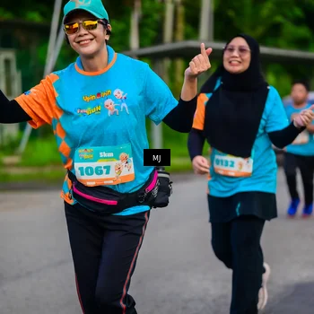Runner Photo 8302749