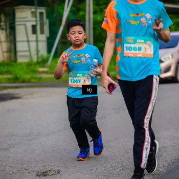 Runner Photo 8302771