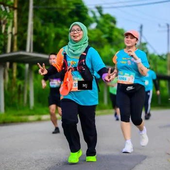 Runner Photo 8302856