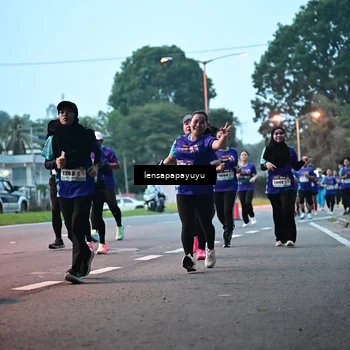 Runner Photo 8302857