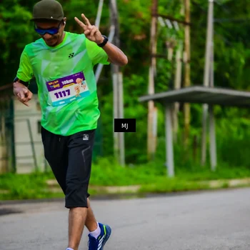 Runner Photo 8302880