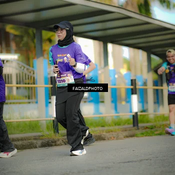 Runner Photo 8302889