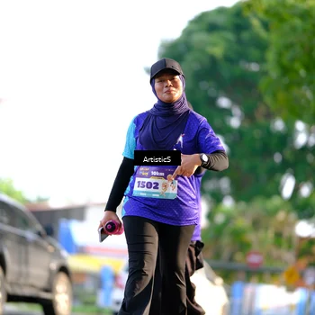 Runner Photo 8302904