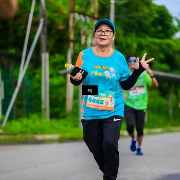Runner Photo 8302908