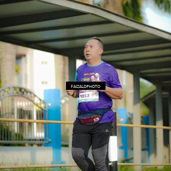 Runner Photo 8302934