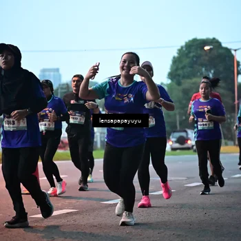 Runner Photo 8302938