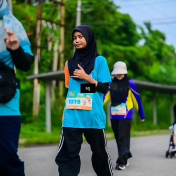 Runner Photo 8302943