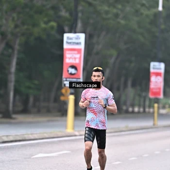 Runner Photo 8303014
