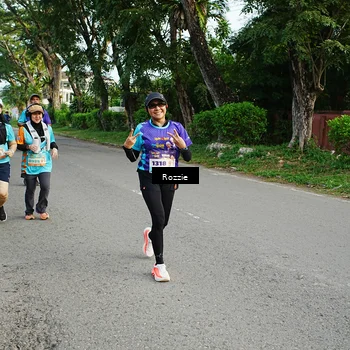 Runner Photo 8303017