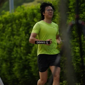 Runner Photo 8303028