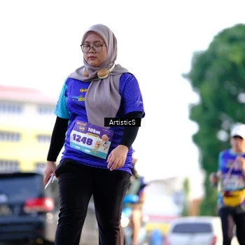 Runner Photo 8303039