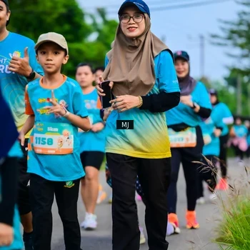Runner Photo 8303044