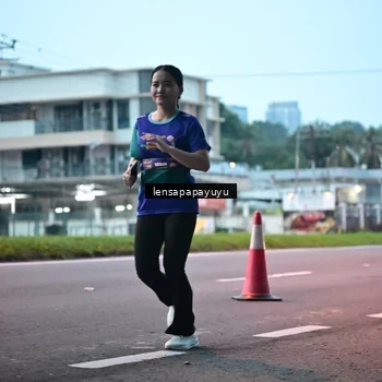 Runner Photo 8303049
