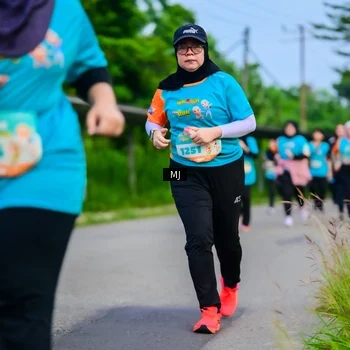 Runner Photo 8303051