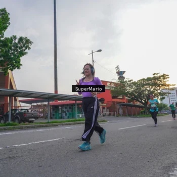 Runner Photo 8303054