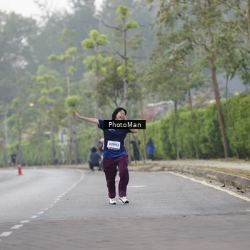 Runner Photo 8303098