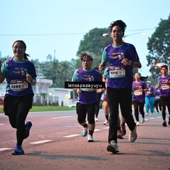 Runner Photo 8303127