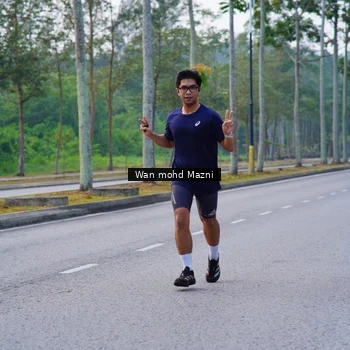 Runner Photo 8303129