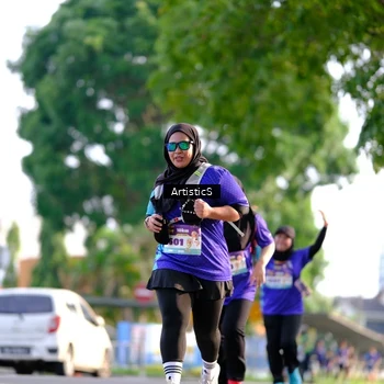 Runner Photo 8303162