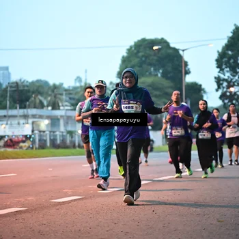 Runner Photo 8303194