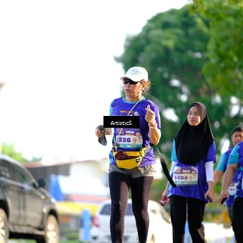 Runner Photo 8303195