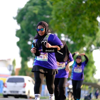 Runner Photo 8303197