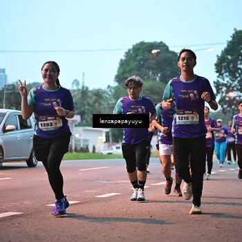 Runner Photo 8303204
