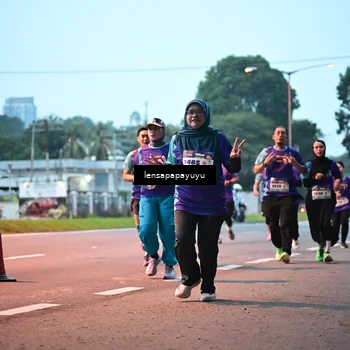 Runner Photo 8303221