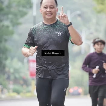 Runner Photo 8303260