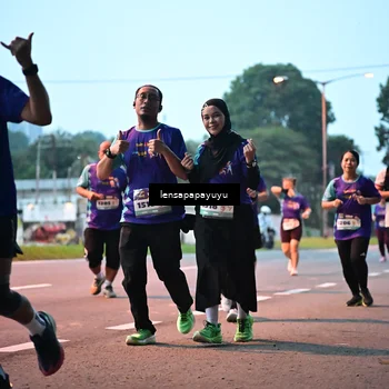 Runner Photo 8303266