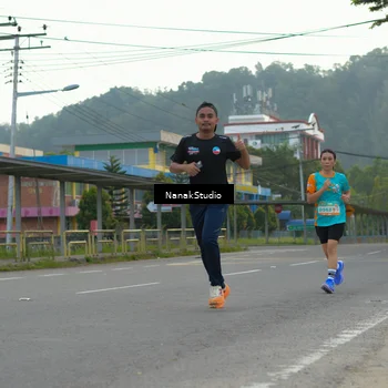 Runner Photo 8303285